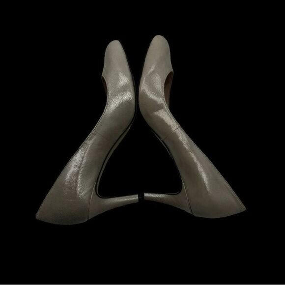 Vince Camuto Torva size 8 upper leather shimmer pumps - Picture 4 of 7